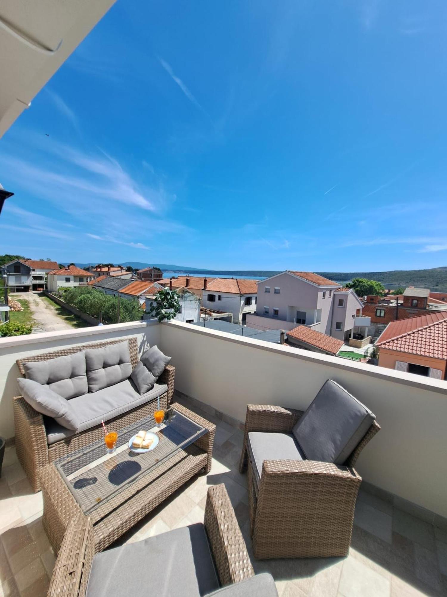 Apartman Lucia Posedarje Kültér fotó